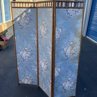 Lot #28 - Floral Folding Room Divider