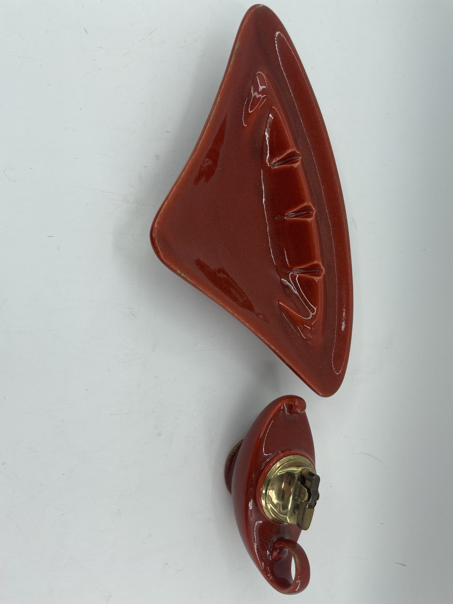 Lot # 76 – Vintage Freeman & Mcfarlin potteries of California. Ashtray and lighter - Image 2