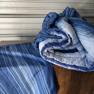 Lot #72 - Twin Comforter and Decorative Standard Pillowcase