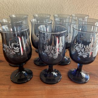 Lot #105 - Vintage Pfaltzgraff Yorktowne Blue: Wine Goblets