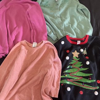 Lot #17 - 4 Ladies Sweaters