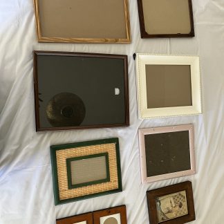 Lot #25 - (7) frames and (1) picture