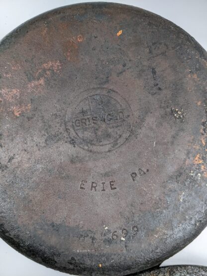 Lot # 18 – Pans. Wagner Ware, Griswold cast iron & more - Image 4