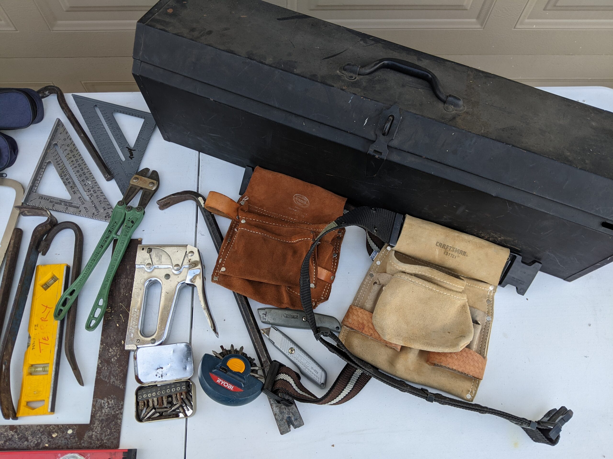 Lot # 21 – 32″ Kennedy Carpenter tool box full of tools - Image 3