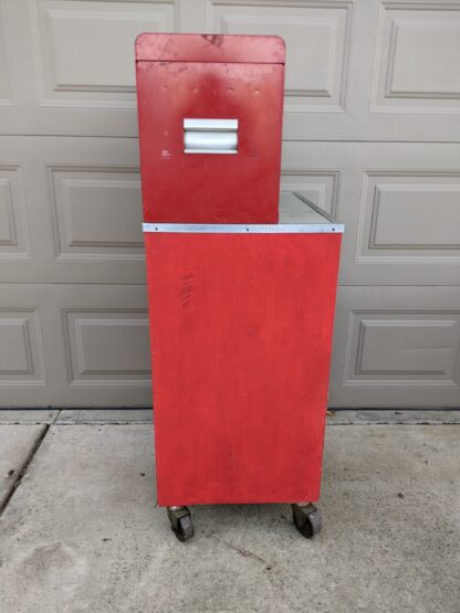 Lot # 20 – Red rolling tool chest / cabinet combo w/ a large assortment of tools. - Image 3
