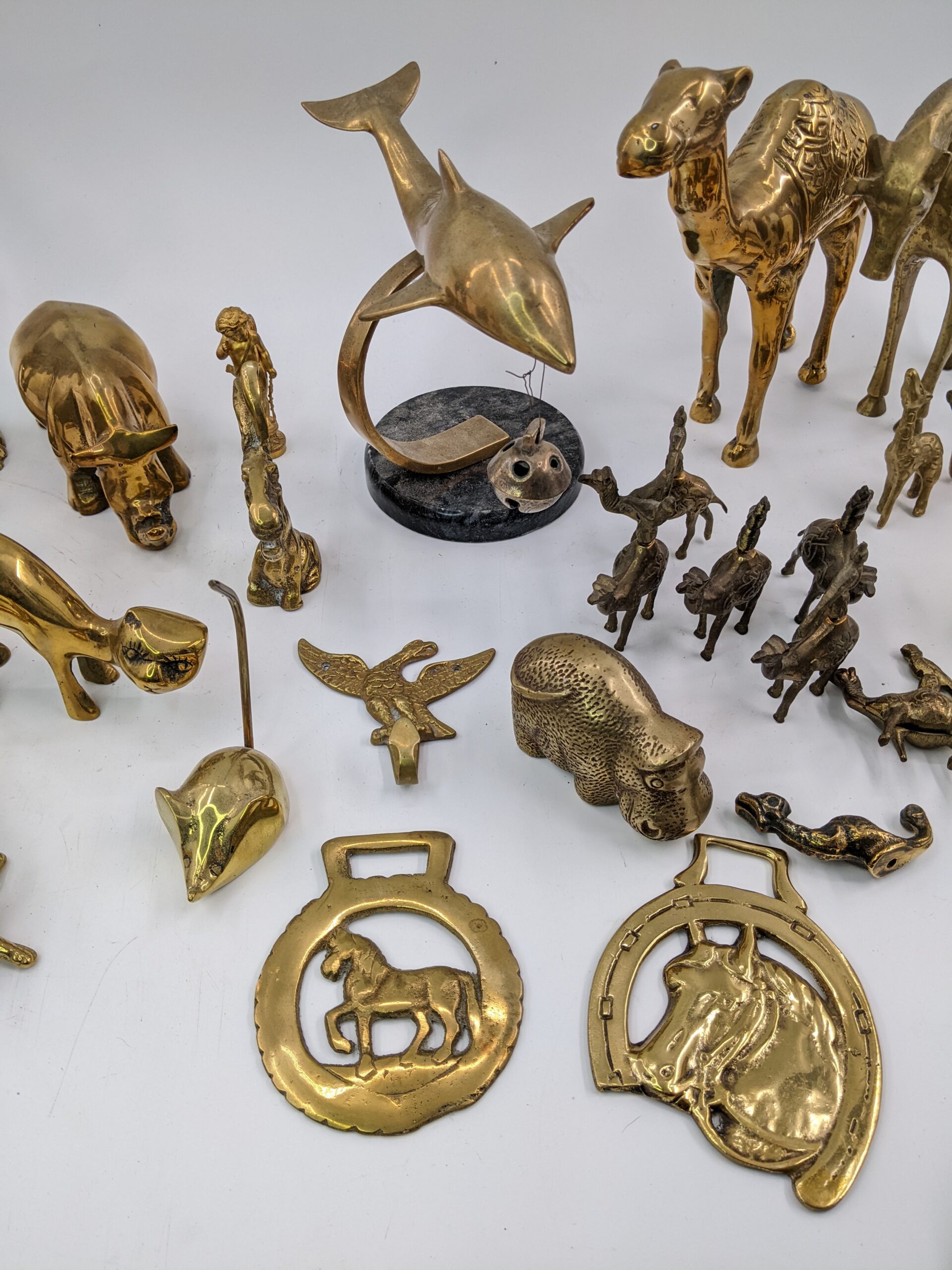 Lot # 44 – Large assortment of heavy brass animal figures - Image 4