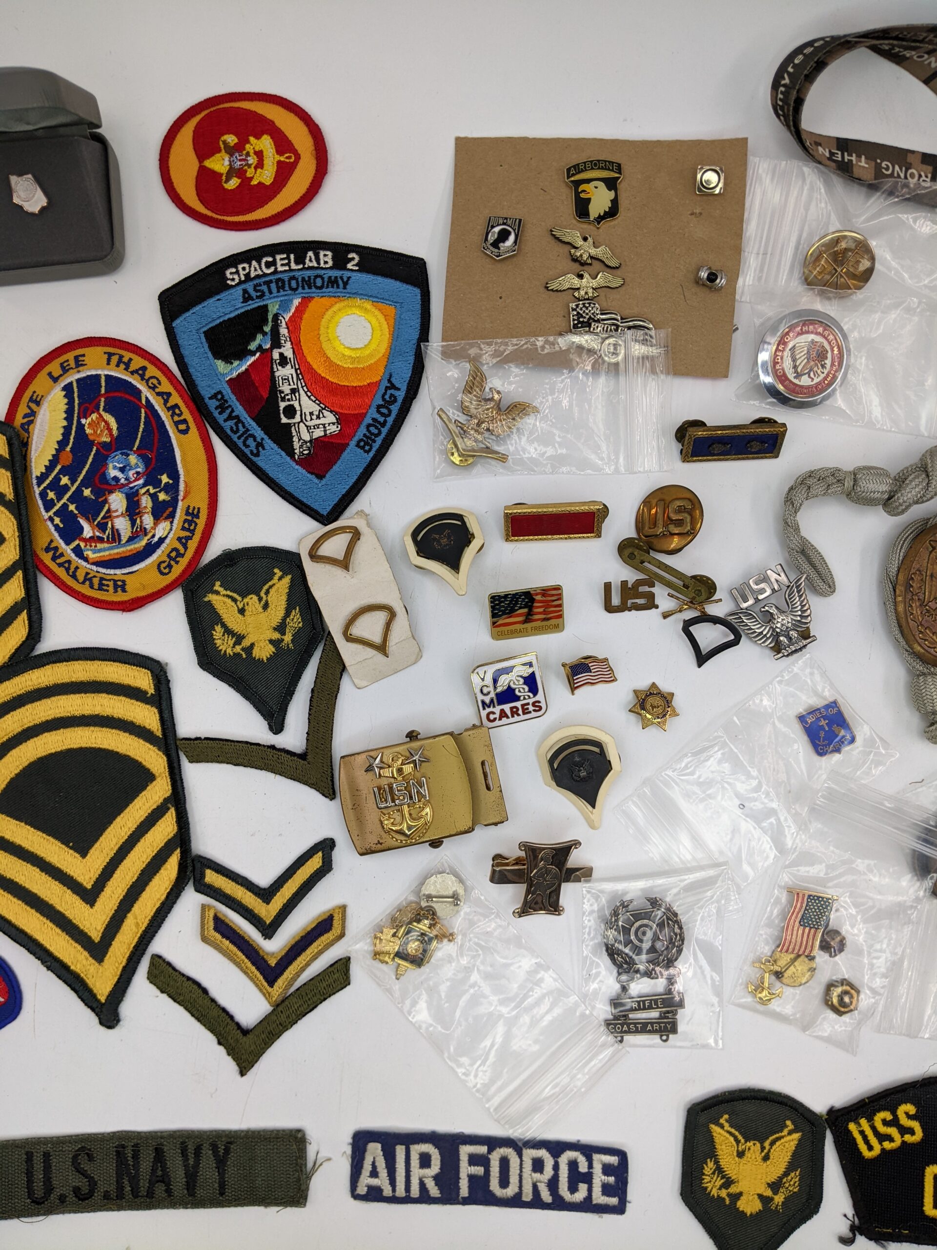 Lot # 43 – Pins, patches. Military & more - Image 4