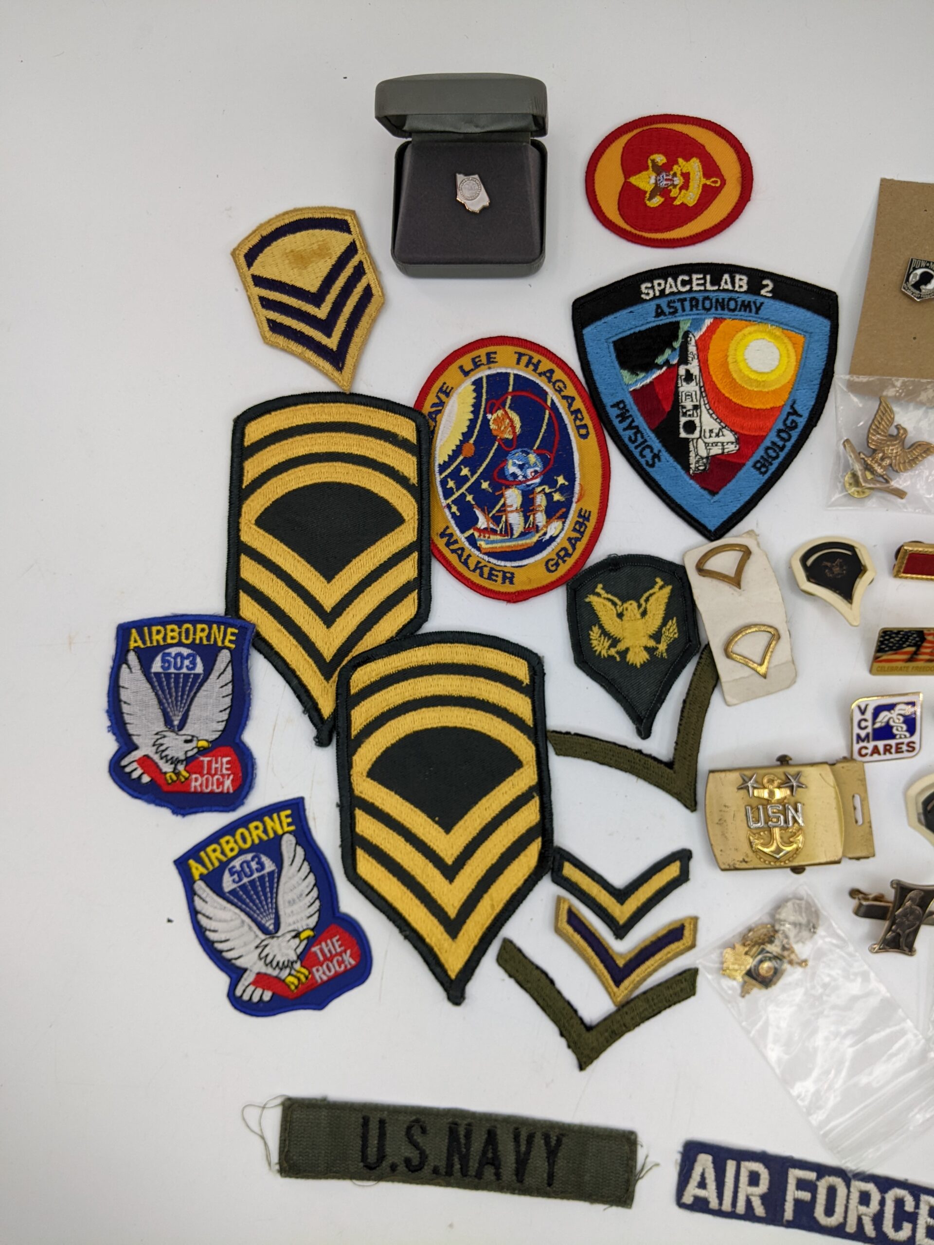 Lot # 43 – Pins, patches. Military & more - Image 5