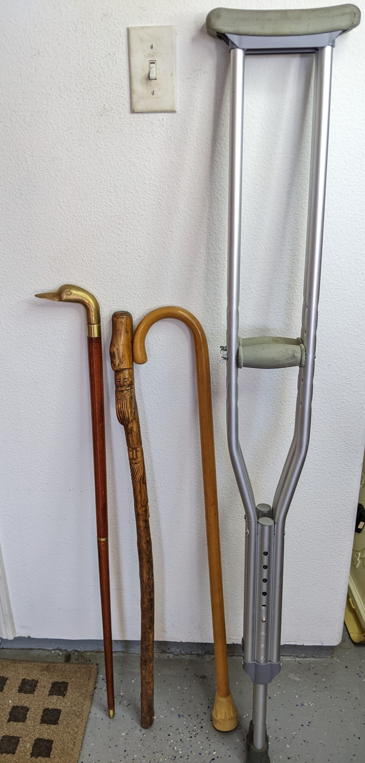 Lot # 60 – Walking aids, canes, crutches