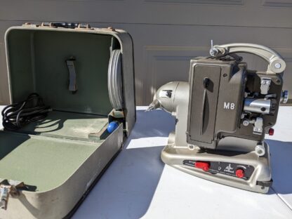 Lot # 64 – Paillard bolex m8 vintage 8mm movie projector - Image 5
