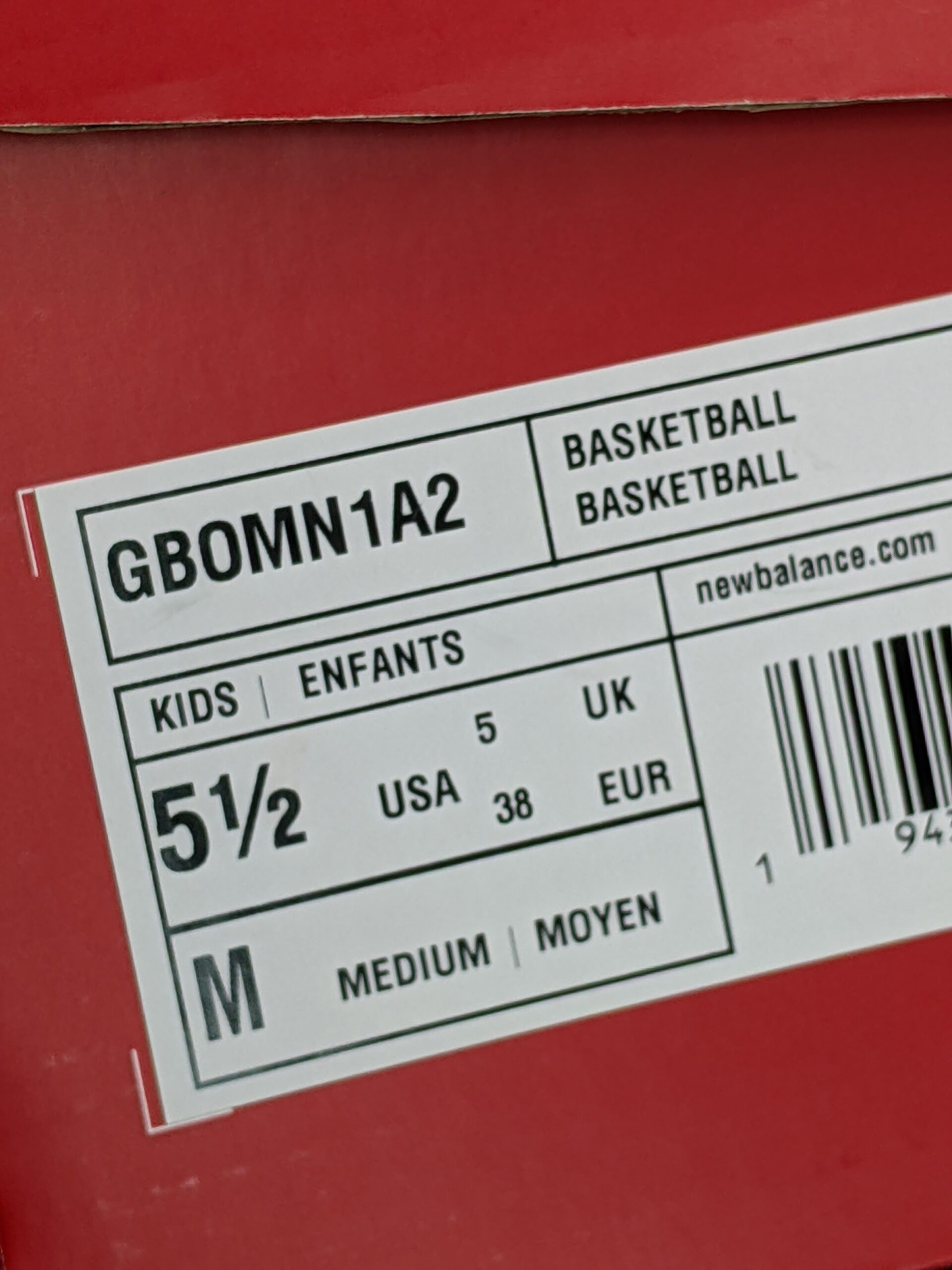 Lot # 4 – New Balance Kawhi Leonard Sunrise Basketball Shoes Size: 5.5 youth/kids NIB - Image 11