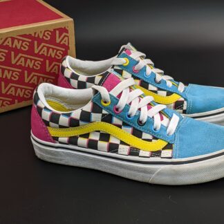Lot # 11 - Vans old skool crazy check Size: Mens: 5 Womens: 6.5, gently used W/ Box
