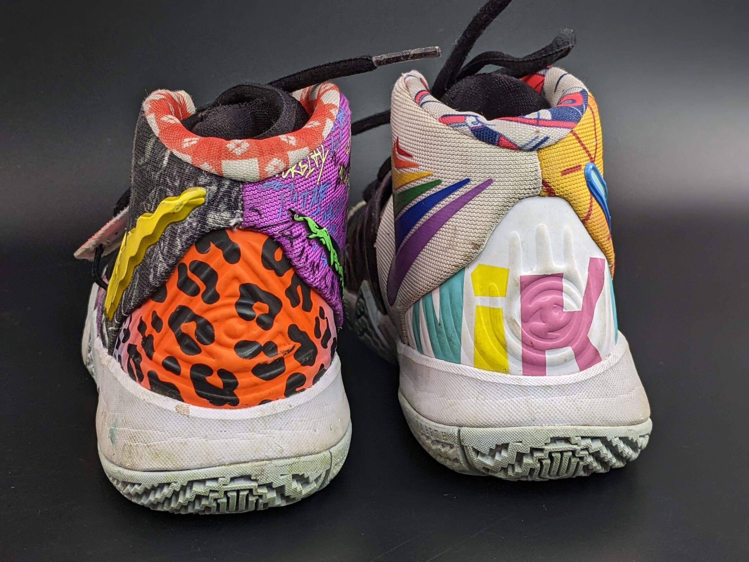 Lot # 16 – Collectable Nike Kybird S2 “Best of What the” Multi Color youth Size: 1y used w/ box - Image 6