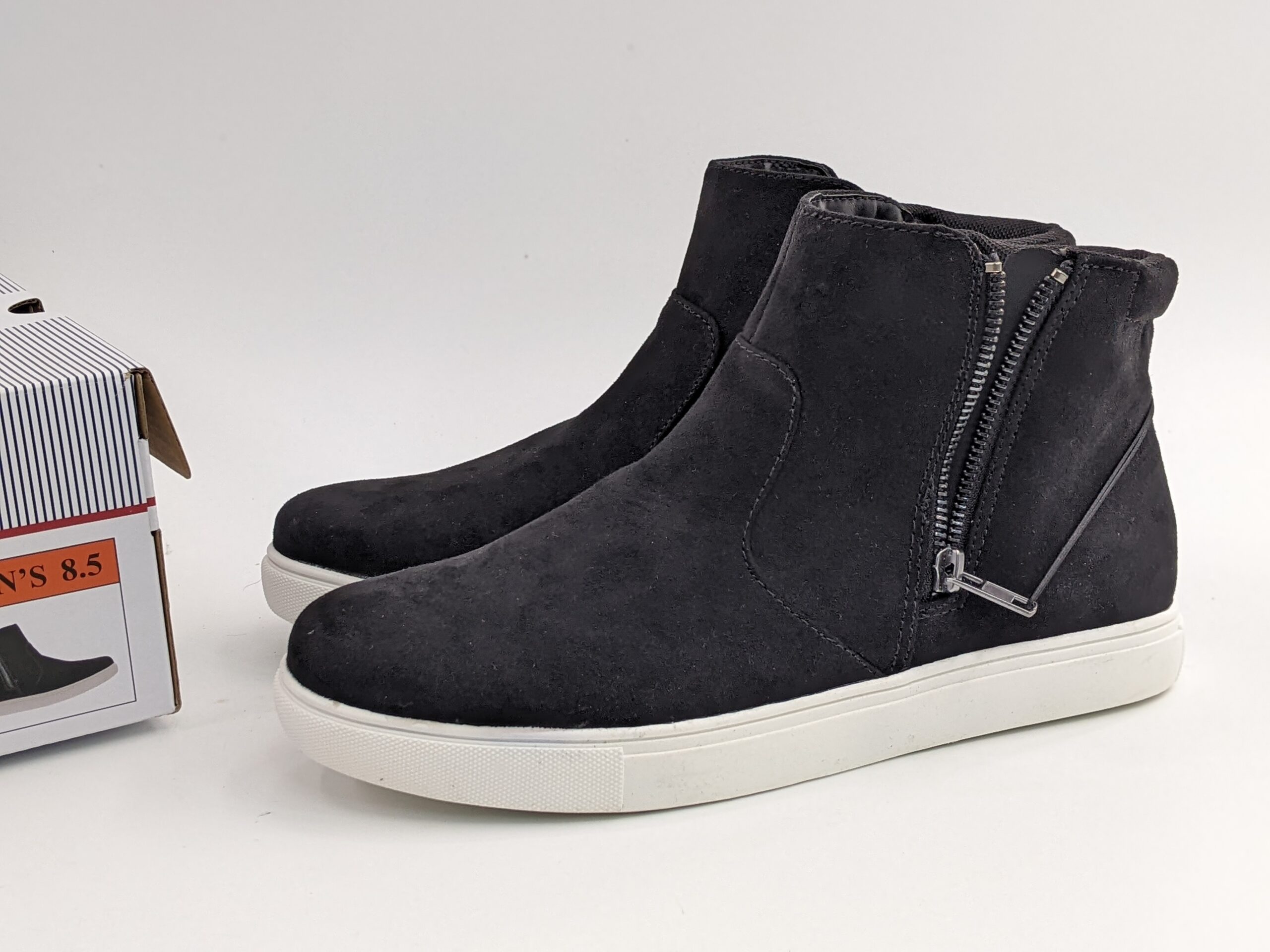 Lot # 21 – Izod Black Mila Memory Foam Ankle Boot Size: women’s 8.5 NIB - Image 2