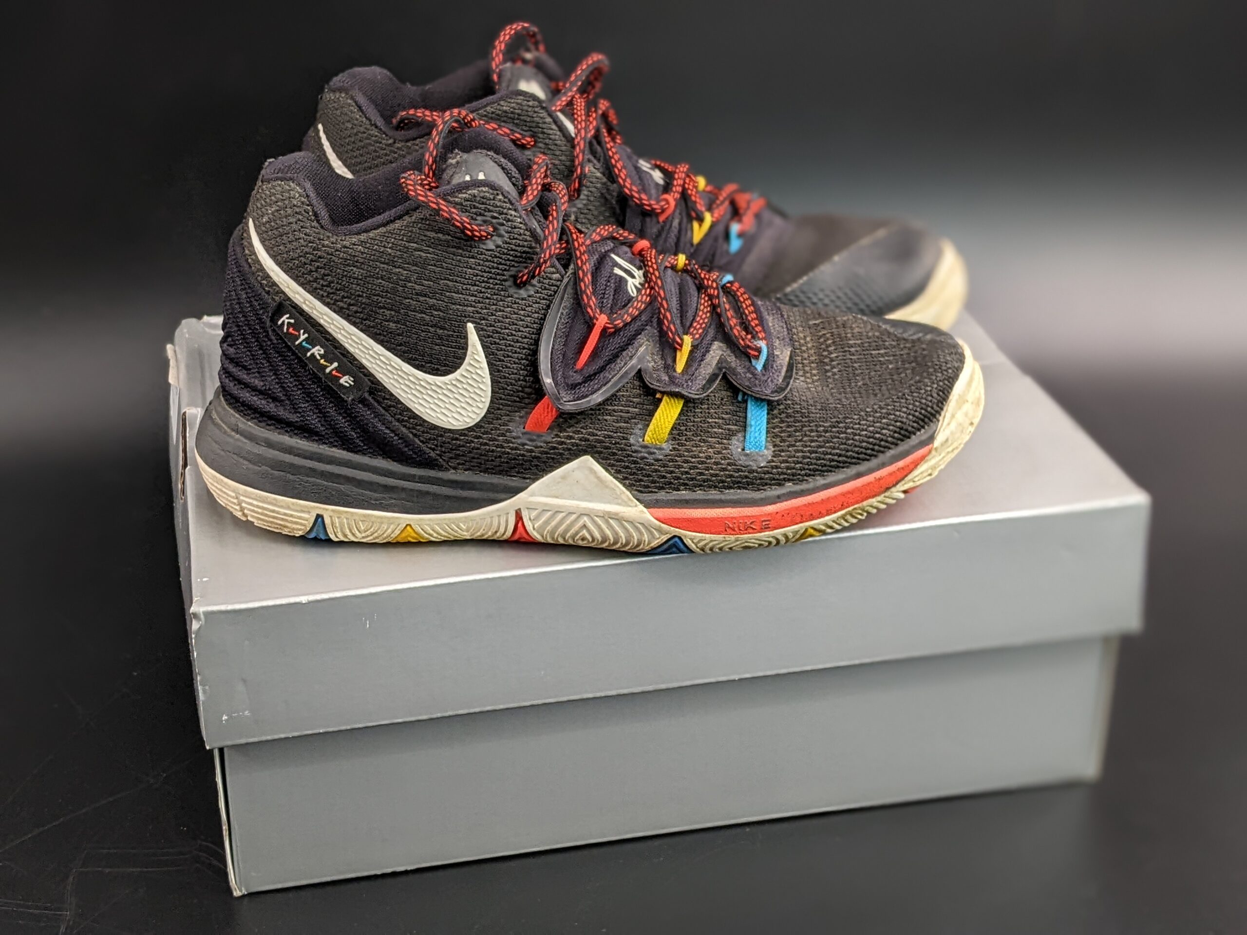 Lot # 24 – Collectable Nike Kyrie 5 SBSP Friends 2019 Size: 13c Childs  (used condition w/ box)