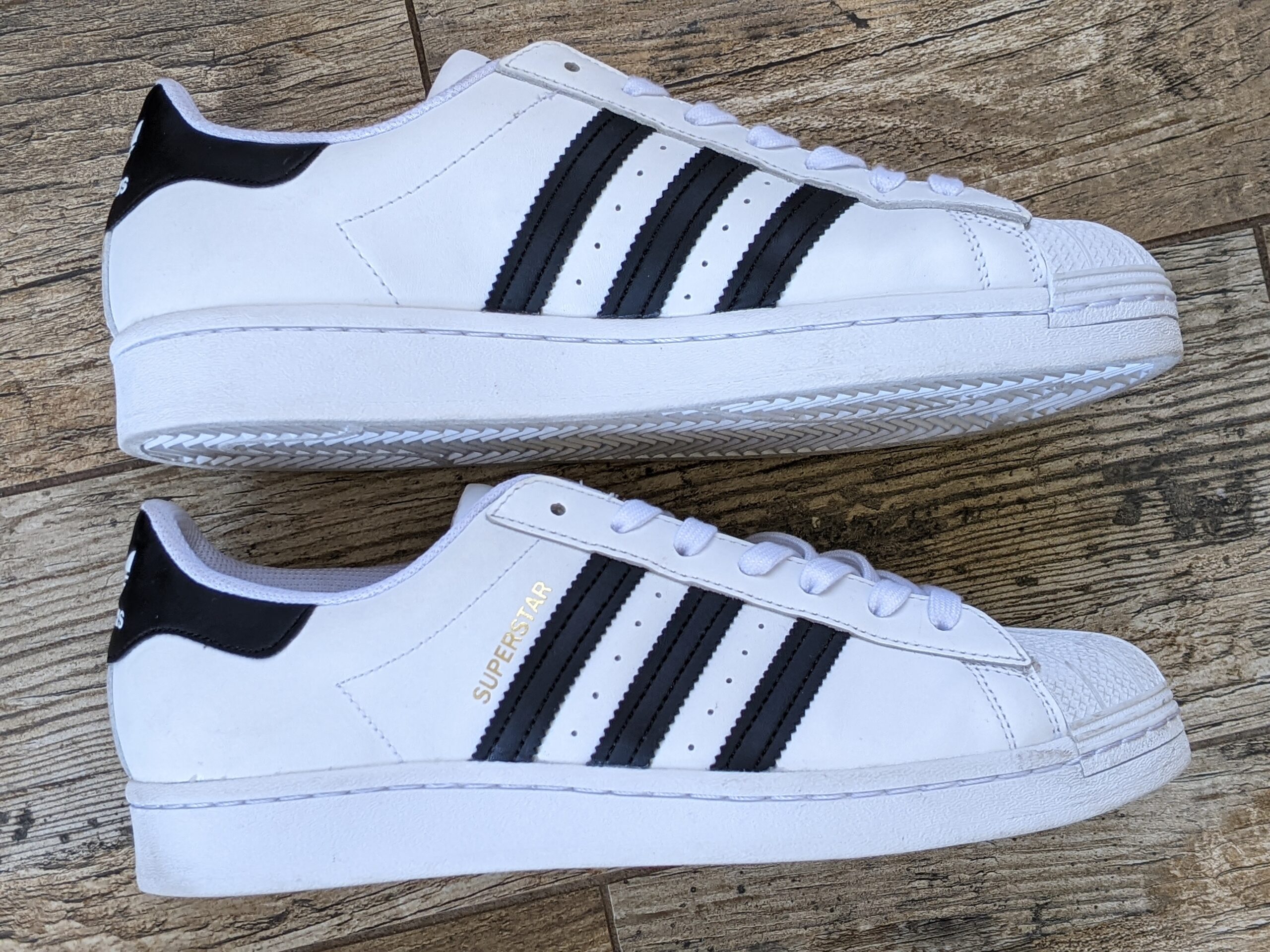 Lot # 25 – Adidas Superstar white/black Running shoes Size: 10 women’s (New without Box) - Image 2