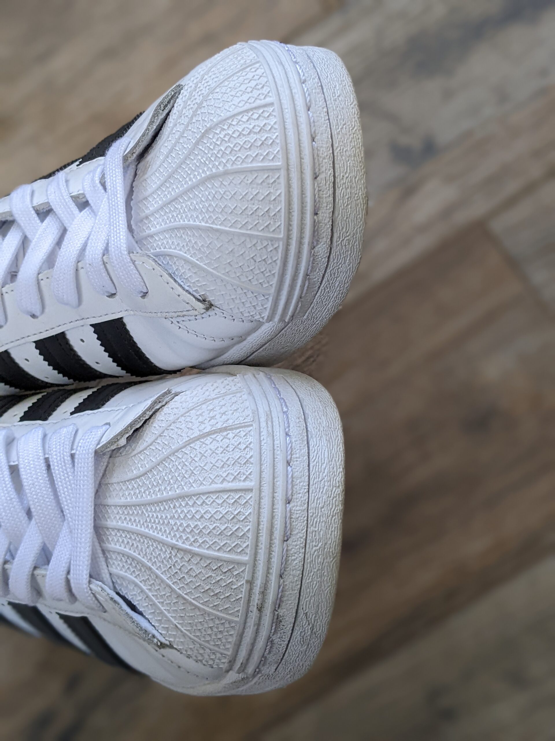 Lot # 25 – Adidas Superstar white/black Running shoes Size: 10 women’s (New without Box) - Image 5