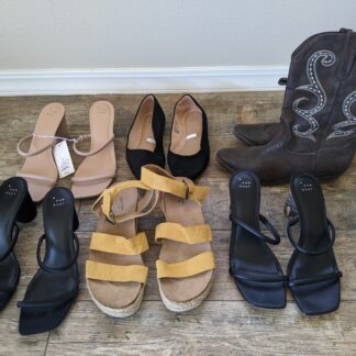 Lot # 40 - Lot of Womens Shoes Size 11 (Gently used)