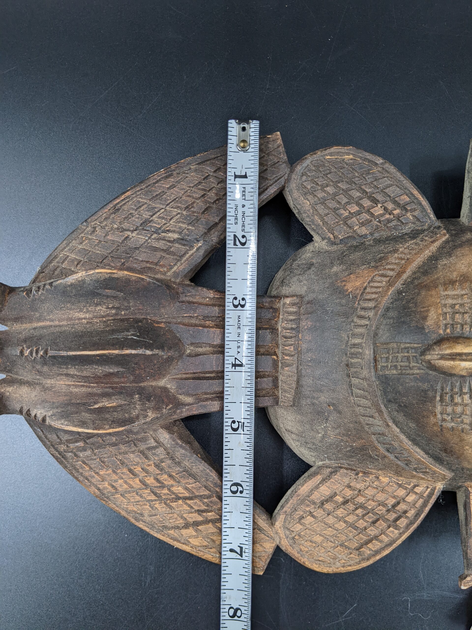 Lot # 75 – African Kpelie wooden carved Mask - Image 10