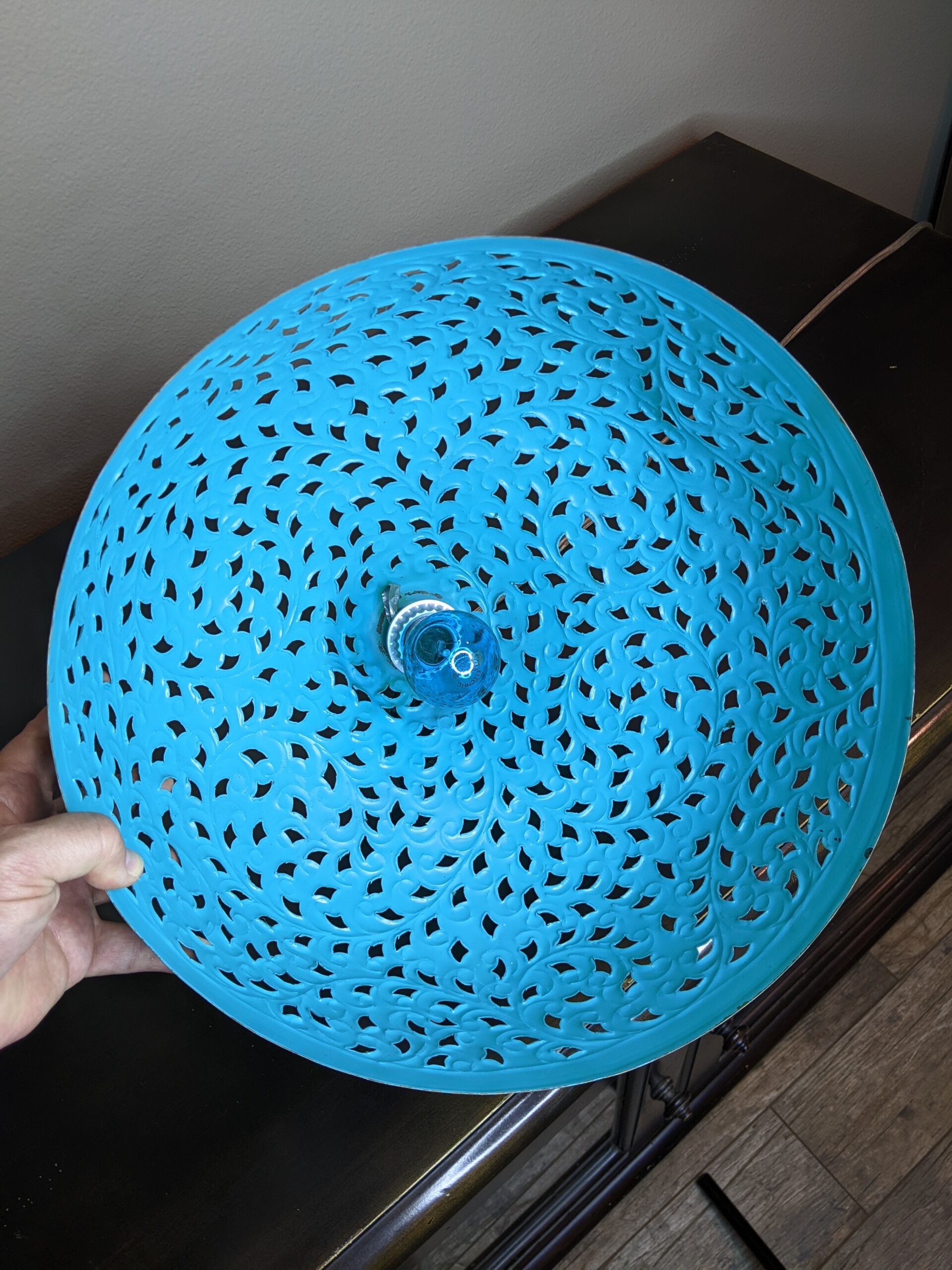 Lot # 72 – Large Vintage Moroccan Brass Chandelier 10″tall x 15″ wide - Image 4