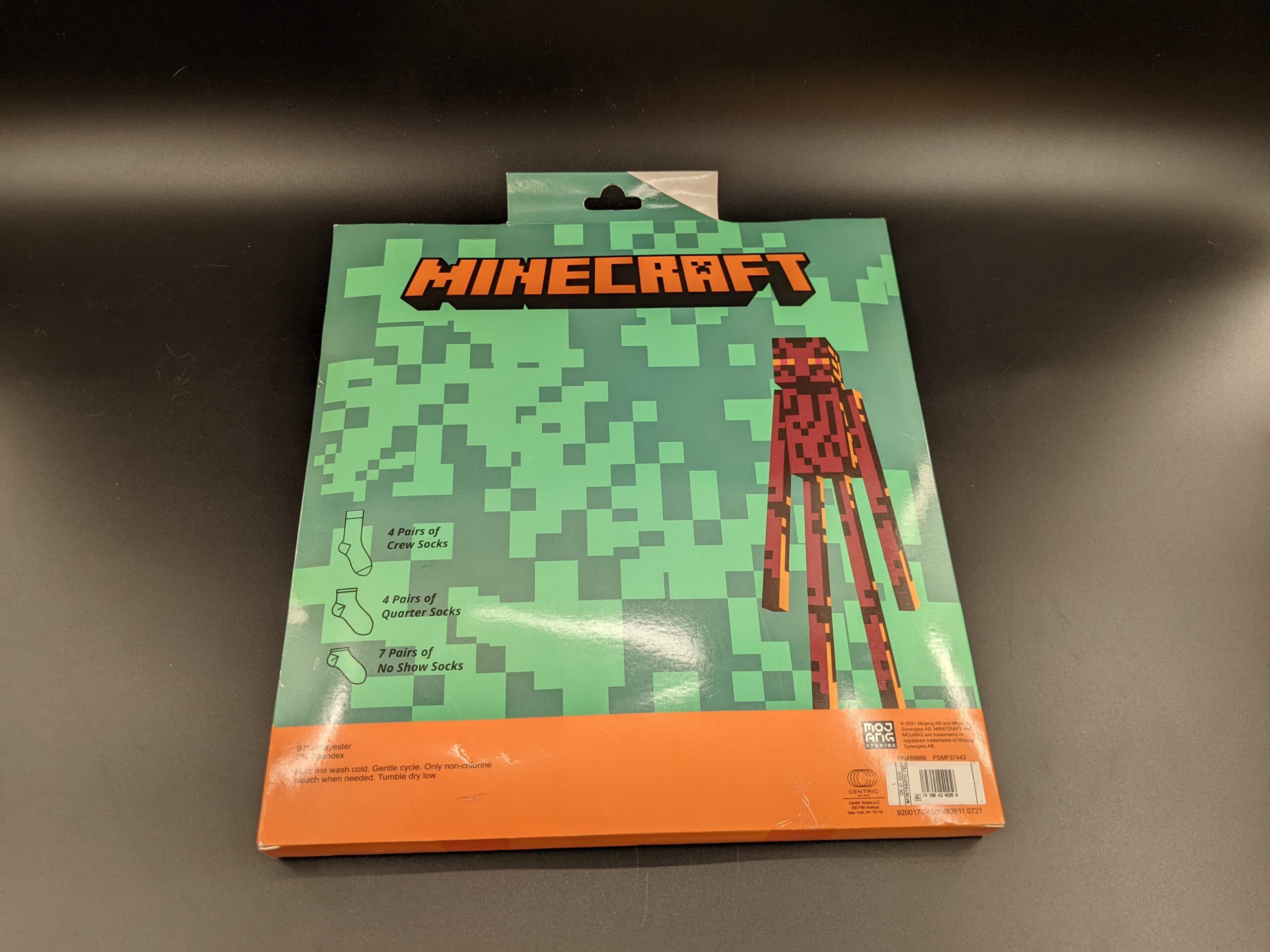 Lot # 79 – Toy Lot Mario, Minecraft, Fortnite, Scooby-doo, walkie talkies ALL NEW - Image 15