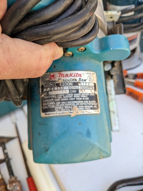 Lot # 90 – Huge Tool Lot – Makita 110mm circular saw, Makita 13mm angle drill, Bosch 1606 router, Skill saw, wood-working tools, and much more! - Image 3