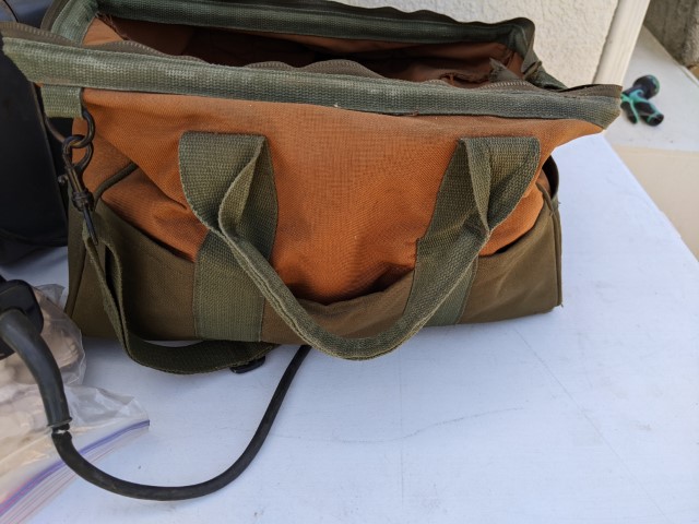 Lot # 90 – Huge Tool Lot – Makita 110mm circular saw, Makita 13mm angle drill, Bosch 1606 router, Skill saw, wood-working tools, and much more! - Image 10