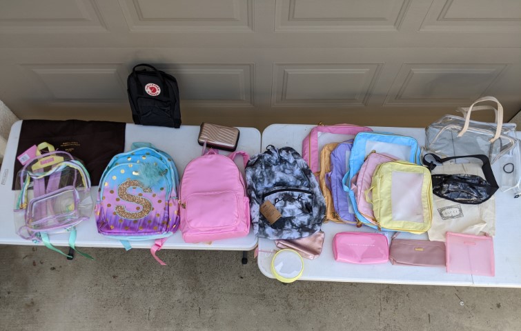 Lot # 91 – Girls Backpack, bags, totes (some new)