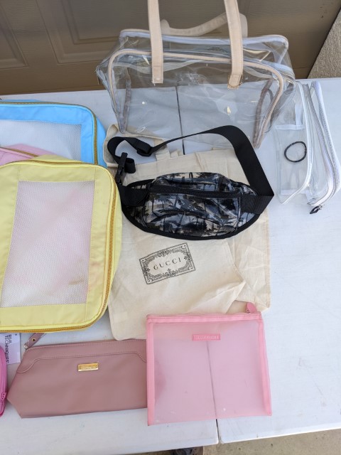 Lot # 91 – Girls Backpack, bags, totes (some new) - Image 2