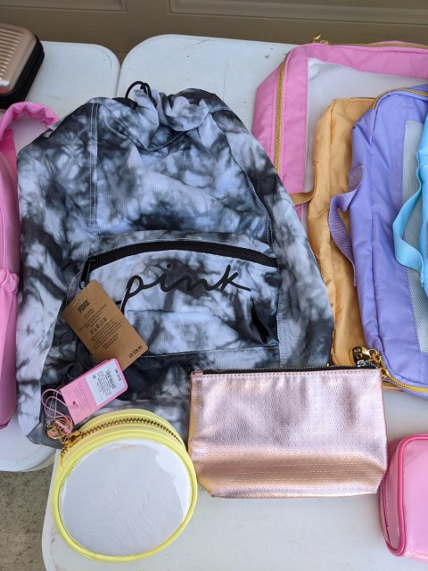 Lot # 91 – Girls Backpack, bags, totes (some new) - Image 4