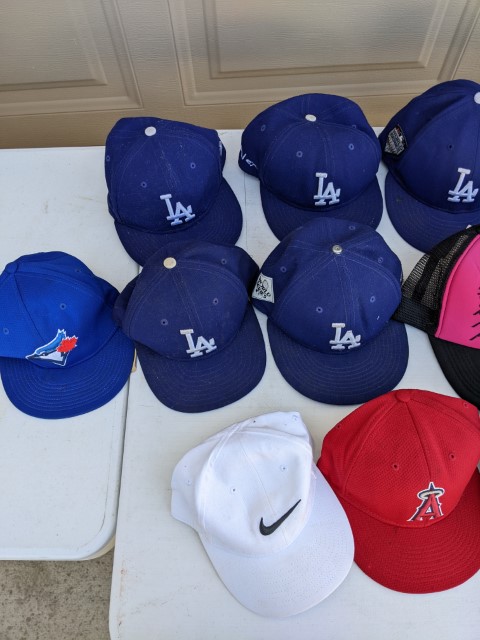 Lot # 93 – Huge lot of hats! Mostly youth sizes. Nike, Dodgers, Lakers and more - Image 5