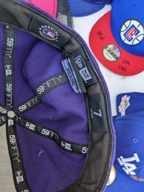 Lot # 93 – Huge lot of hats! Mostly youth sizes. Nike, Dodgers, Lakers and more - Image 6