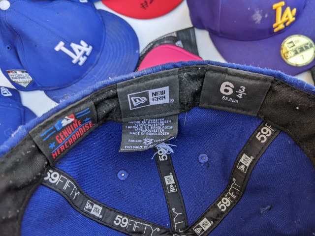 Lot # 93 – Huge lot of hats! Mostly youth sizes. Nike, Dodgers, Lakers and more - Image 9