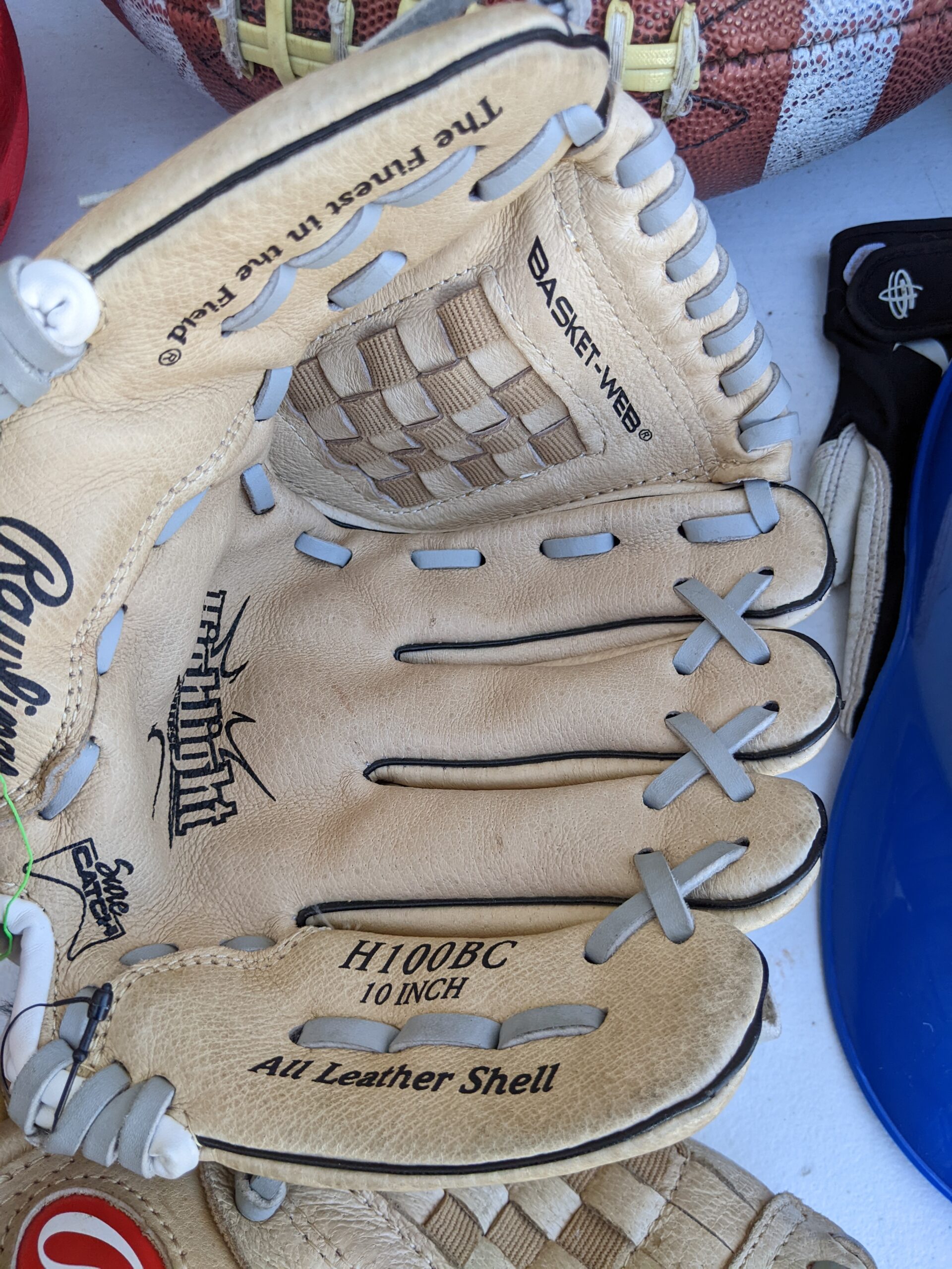 Lot # 95 – Sports Lot – Lakers, Dodgers, Scoreboard, balls and more! - Image 6