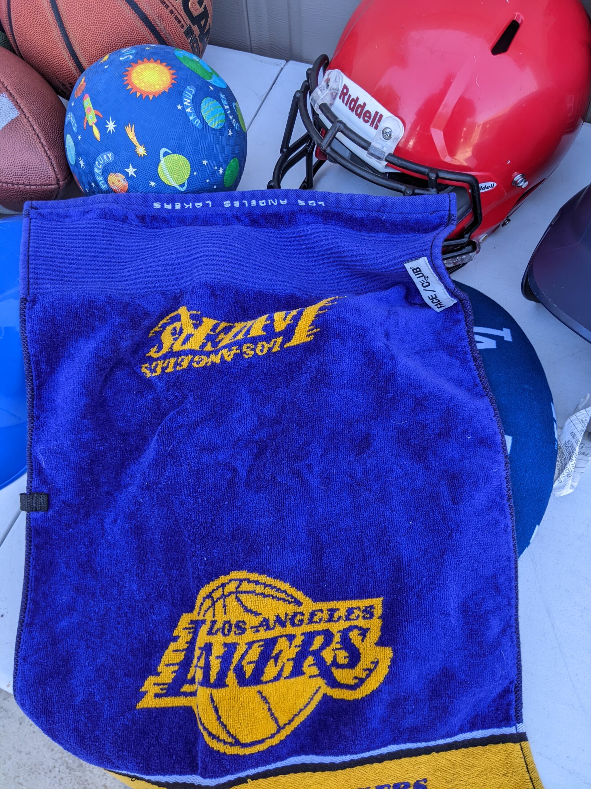 Lot # 95 – Sports Lot – Lakers, Dodgers, Scoreboard, balls and more! - Image 9