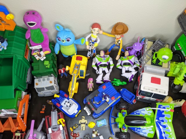 Lot # 98 – Huge toy lot! Tonka trucks, Toy Story, Paw Patrol, John Deere and much more! - Image 8