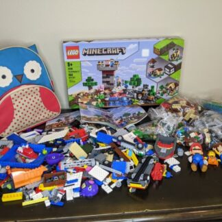 Lot # 100 - Lego lot - Minecraft Lego boxed set and more