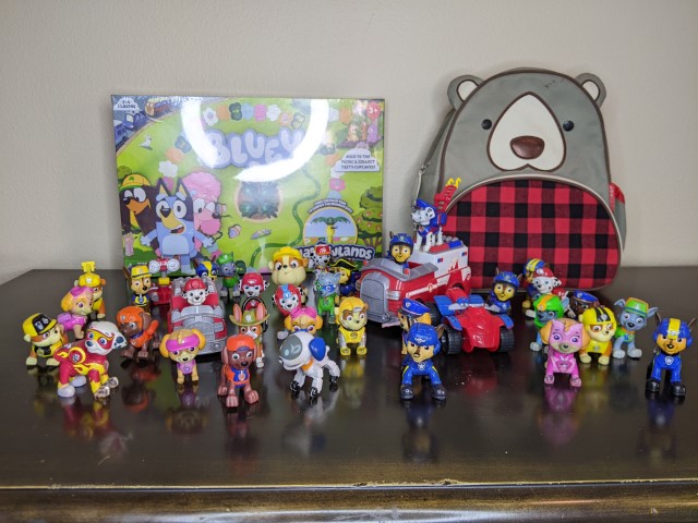 Lot # 103 – Lot of Paw patrol toys and NIB Bluey Game! - Image 2