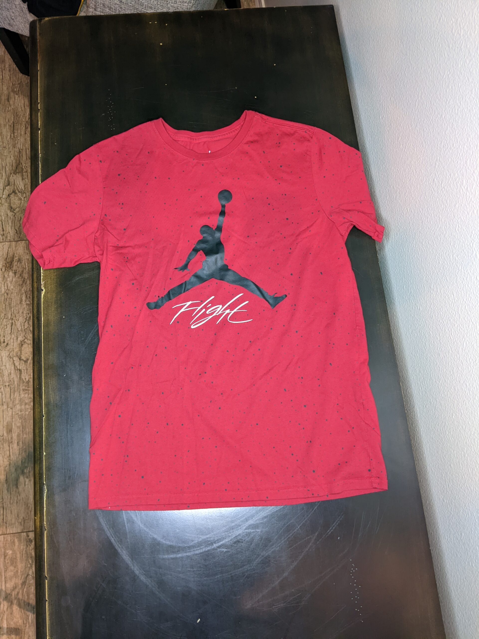 Lot # 139 – Michael Jordan Clothes Lot (6 Pieces) - Image 4