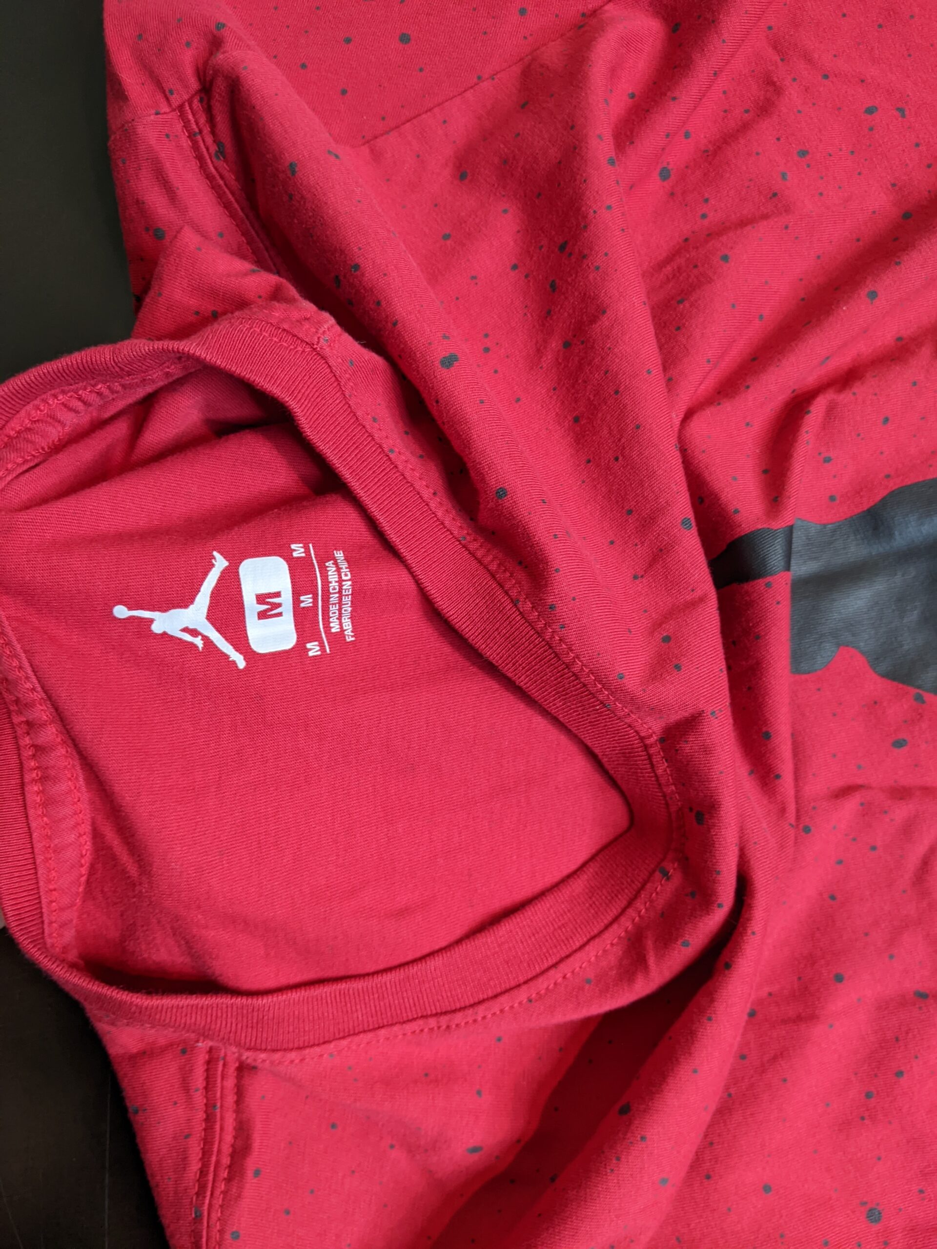 Lot # 139 – Michael Jordan Clothes Lot (6 Pieces) - Image 5