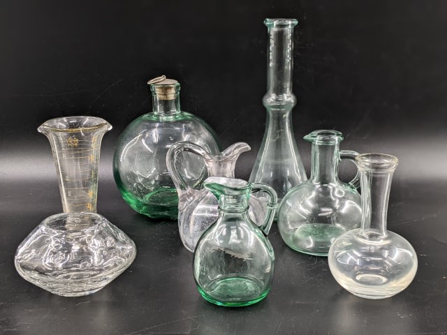 Lot # 144 – Vintage unique Glass Lot (8 Pieces)