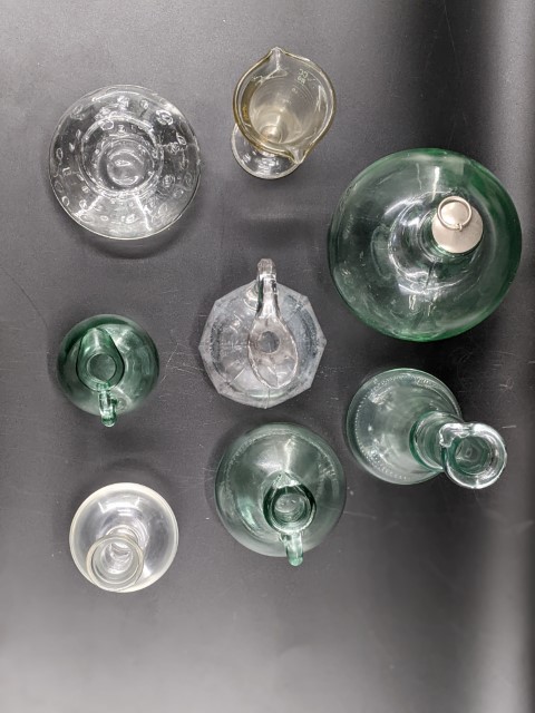 Lot # 144 – Vintage unique Glass Lot (8 Pieces) - Image 2