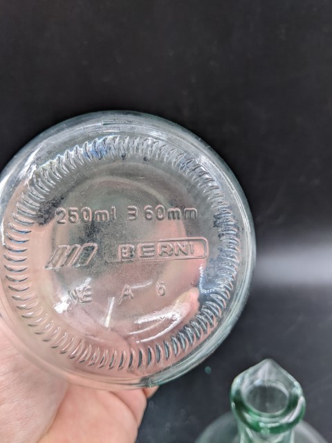 Lot # 144 – Vintage unique Glass Lot (8 Pieces) - Image 6