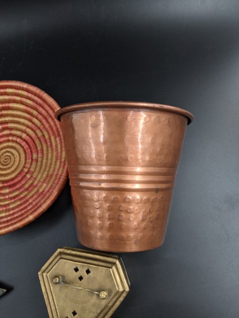 Lot # 146 – Vintage elephant brazier, beautiful handcrafted wooden mask, brass box, copper pot and more!! (8 pieces) - Image 6