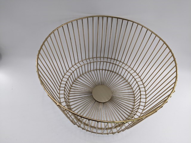 Lot # 155 – Metal Wire Basket with Gold Finish - Image 2