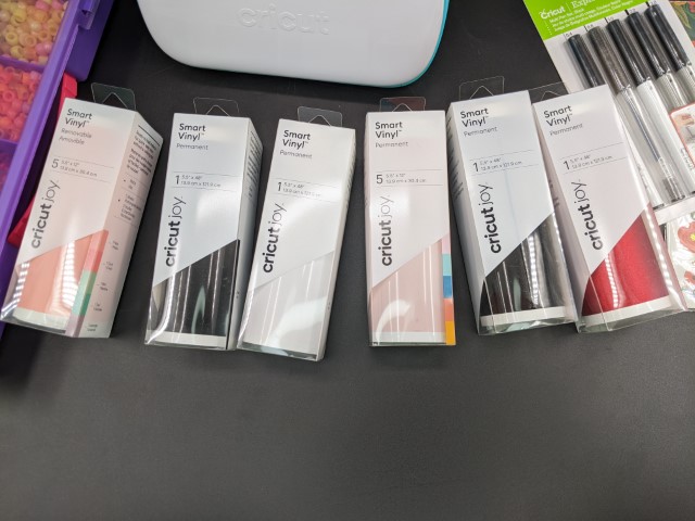 Lot # 159 – Cricut Joy (no cord), Cricut accessories and Bead set - Image 7