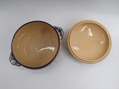 Lot # 57 – LIDIA BASTIANICH HAND PAINTED COVERED CASSEROLE STONEWARE - Image 5
